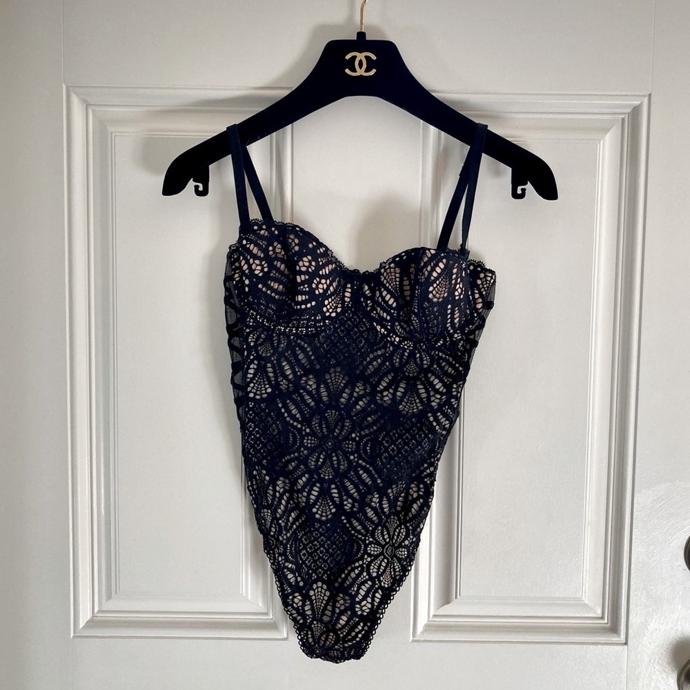 NWOT Victoria’s Secret black lace thong style bodysuit 32B